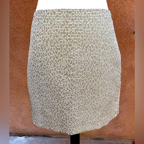 Banana Republic Dresses & Skirts - NWT BANANA REPUBLIC ~ Fabulous Gold Metallic Honeycomb Mini Skirt ~ Size 8